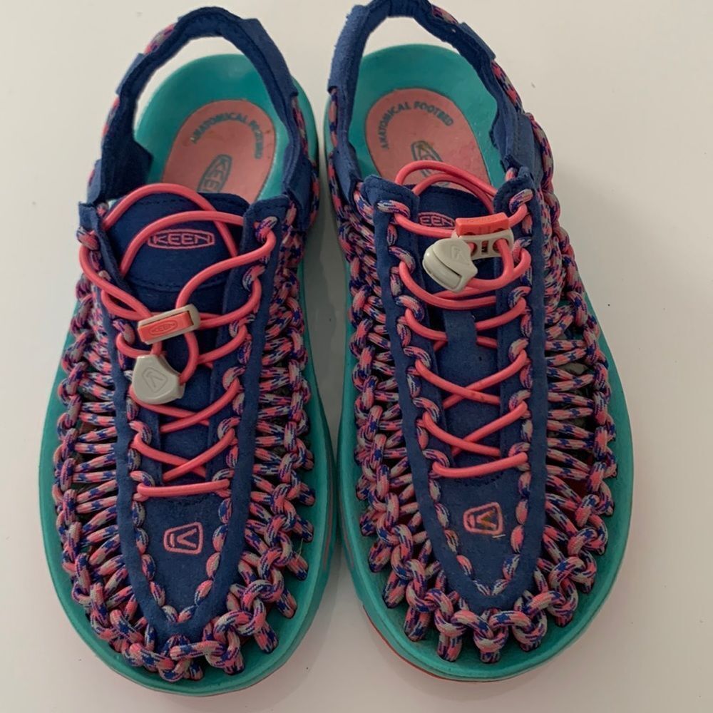 Keen Uneek Purple Fisherman Style Women’s Sandals Size 7